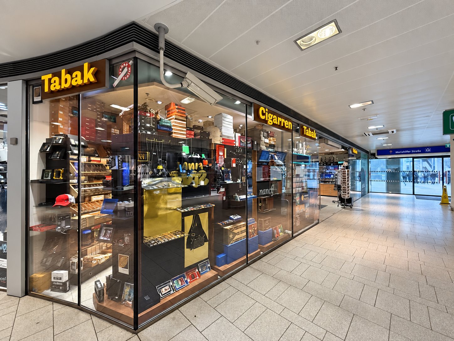 Shop window and entrance of Cigar Shop Vienna at BahnhofCity Wien West